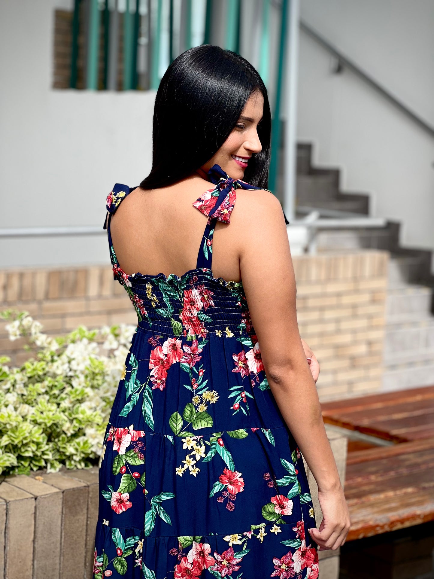 Vestido largo para embarazo 'Twister' Azul Oscuro Floreado - Boutique Mundo Materno